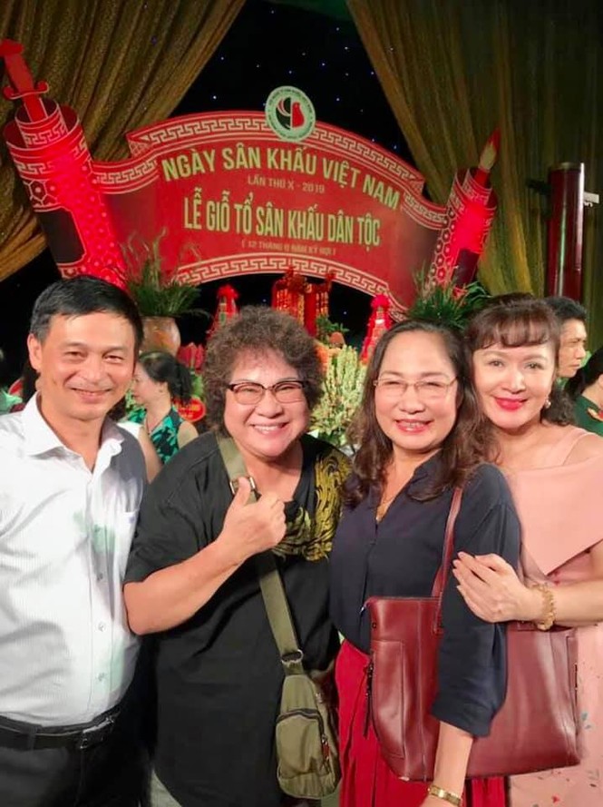 NSND Minh Hoà đính chính tuổi và tin đồn là bồ của NSND Hoàng Dũng - ảnh 3
