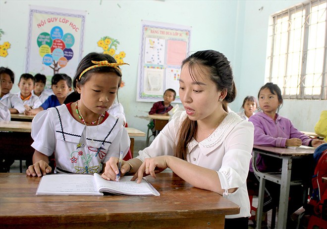 Gùi chữ lên cao nguyên M Ð’rắk - ảnh 1
