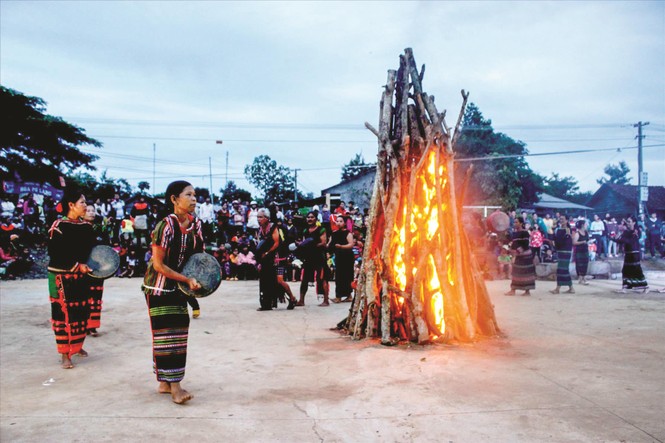Sống lại đêm hội đại ngàn - ảnh 2