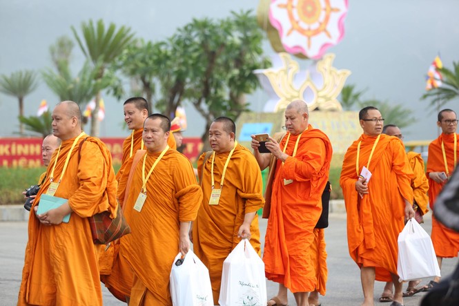 Chuyện ở và đi lại tại Vesak - ảnh 1