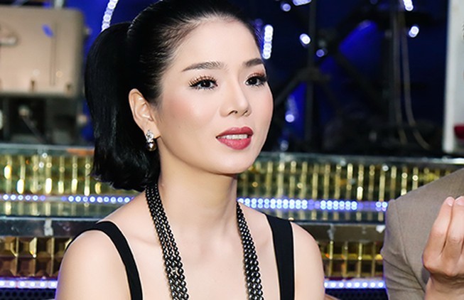 Ngọc Trinh và nghề 'đập hộp' - ảnh 2