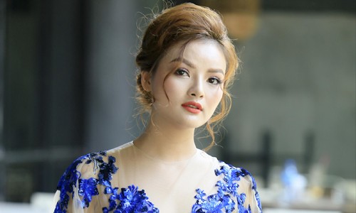Ca sỹ hẹn nhau 'cháy' ở Chủ nhật Đỏ - ảnh 1