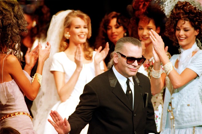 Vĩnh biệt Karl Lagerfeld - Học giả thời trang - ảnh 1