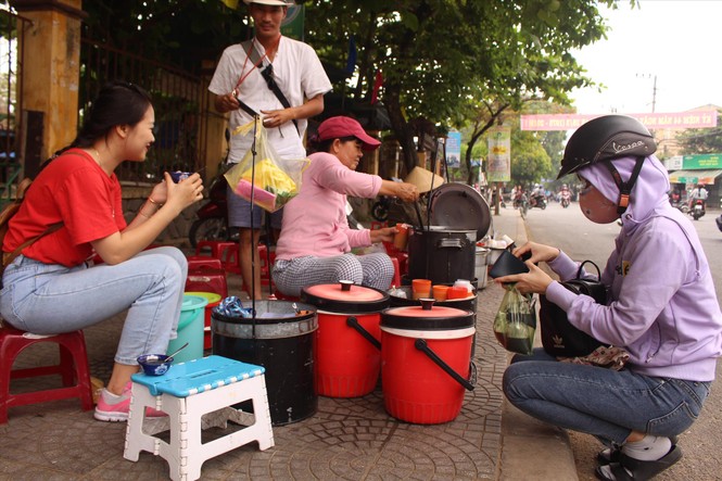 Gánh xí mà đi qua thế kỷ - ảnh 1