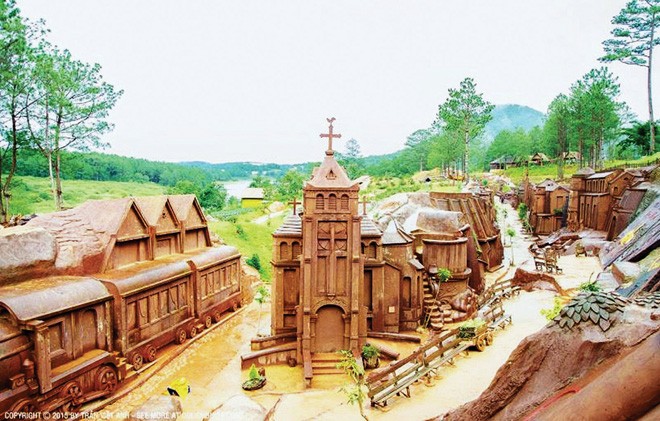 Những gã “khùng” tạo hồn phố núi - ảnh 7