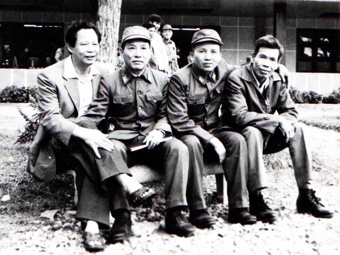 Hai 'mãnh hổ' cao nguyên vừa ra đi - ảnh 1
