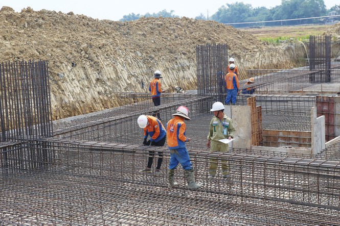 Đẩy nhanh tiến độ, sớm giải cơn khát điện cho miền Nam - ảnh 2