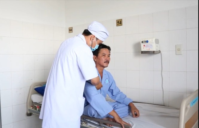 Suýt chết vì 'bỏ quên' hạt vú sữa trong phổi hàng tháng trời - ảnh 1