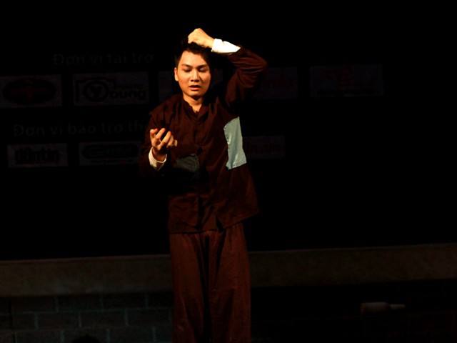 Diễn xuất với kịch hình thể
