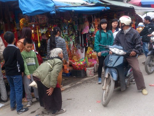 Tranh thủ mùa lễ hội, cái bang bắt đầu lộng hành