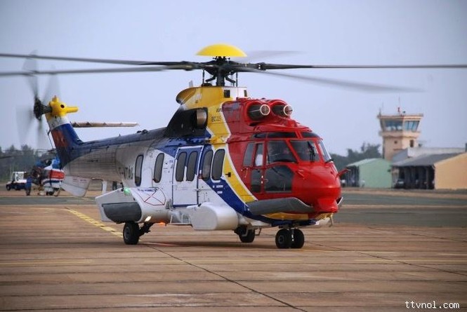 Phi đội EC-225 thuộc Bộ Tham mưu Hải quân là phi đội máy bay đầu tiên của Hải quân NDVN. Đây là thế hệ máy bay mới nhất của Châu Âu, có khả năng bay đường dài và nhất là bay biển tốt, có độ an toàn cao.