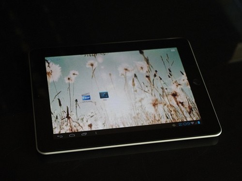 “Anh em sinh đôi” của New iPad xuất xứ Trung Quốc