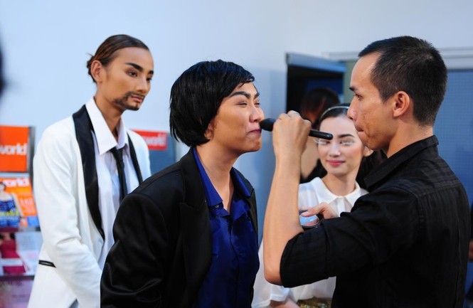 Phi Thanh Vân cũng giả trai ấn tượng