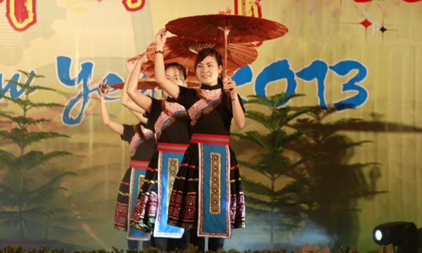 Điểm xuyến là sắc màu miền sơn cước với múa