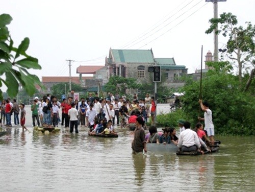 Đám cưới của chú rể Hữu Thắng và cô dâu Thanh Tình ở xóm 4, xã Hưng Thịnh, huyện Hưng Nguyên, Nghệ An. Ảnh: Facebook Nghệ An