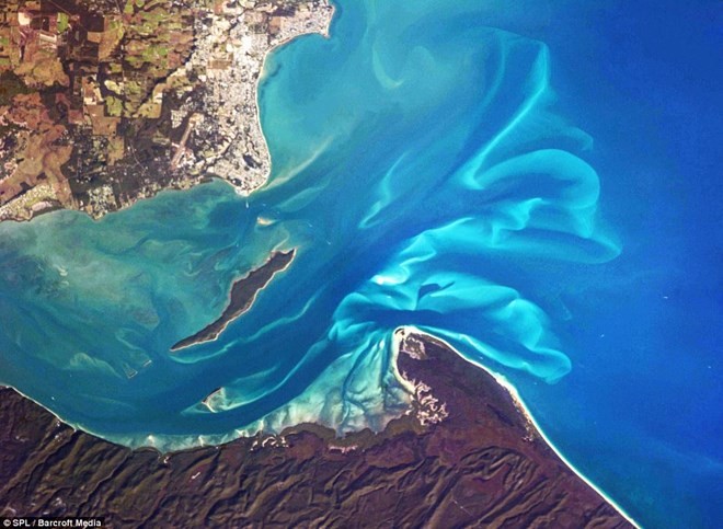 Vẻ đẹp của thủy triều ở vịnh Hervey, bang Queensland, Australia. Bức ảnh được chụp vào ngày 3/8.