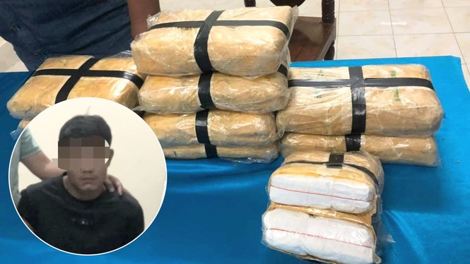 Dùng xe bán tải vận chuyển 60.000 viên ma túy qua biên giới - ảnh 1
