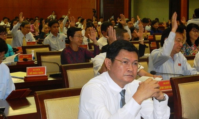 Phó Chủ tịch UBND TPHCM Huỳnh Cách Mạng trở lại làm việc - ảnh 1