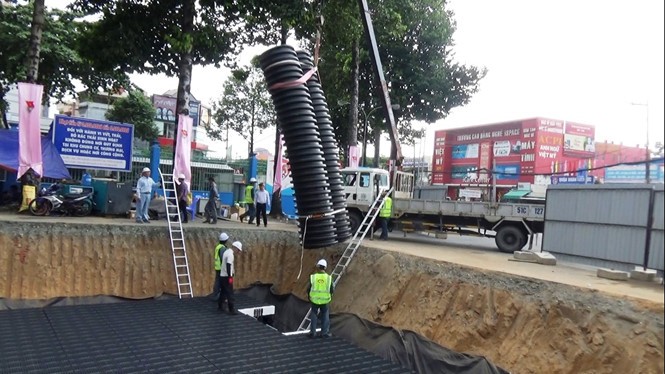 HĐND TPHCM ‘truy’ chuyện lấp rạch, Giám đốc Sở Xây dựng xin… ‘tha’ - ảnh 3