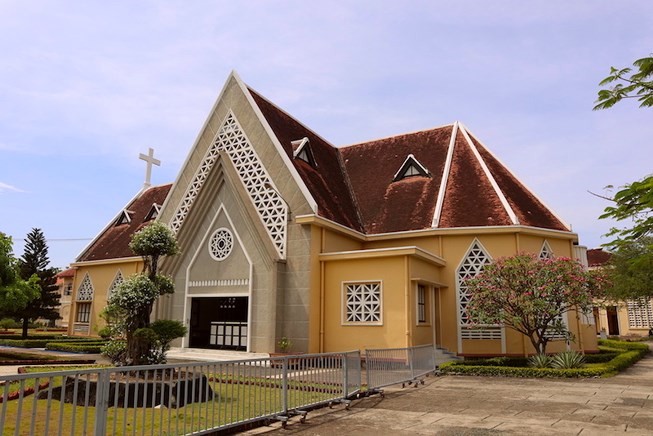 Vận động nhà thờ, dòng Mến Thánh giá Thủ Thiêm giao mặt bằng làm đường ‘dát vàng' - ảnh 2