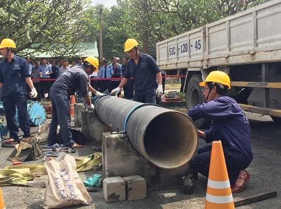 Lãnh đạo TPHCM lý giải nước máy đóng cặn, đến vòi không còn sạch - ảnh 2