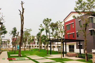 Tặng xe Vespa cho khách hàng mua biệt thự Gamuda Gardens - ảnh 1