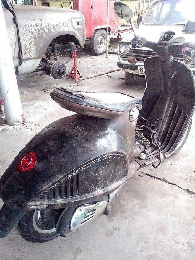 Siêu phẩm Vespa 946 tự chế gây sốt cư dân mạng - ảnh 3