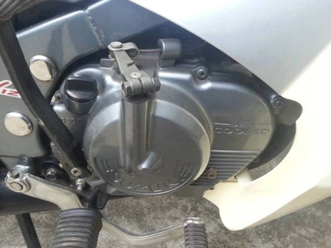 Cận cảnh Suzuki “Xì-po” một thời đình đám - ảnh 2