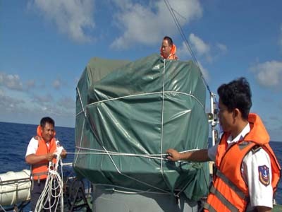 Tận thấy cảnh sát biển phòng chống siêu bão Rammasun - ảnh 3