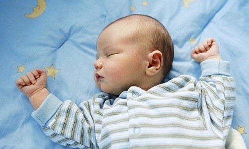 Dấu hiệu nhận biết sớm trẻ bị còi xương - ảnh 2
