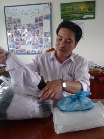Bí Thư đoàn chuyên lo đồng phục, sách vở… cho học sinh nghèo - ảnh 1