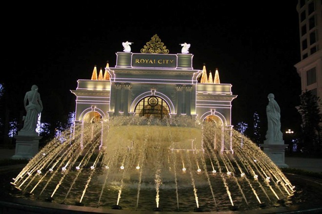 Những địa điểm chụp ảnh Noel hoành tráng ở Hà Nội - ảnh 1