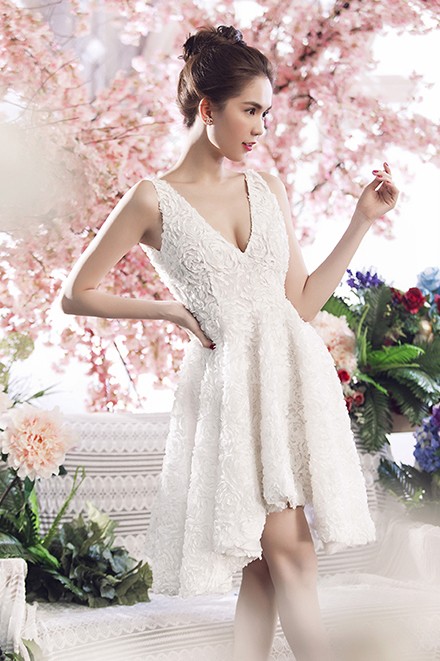 Ngọc Trinh, Linh Chi đẹp dịu dàng đón Valentine - ảnh 3