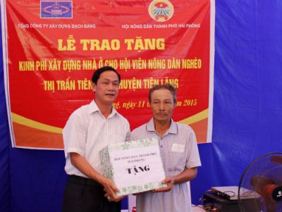 Tổng công ty Bạch Đằng với nông dân nghèo ở Tiên Lãng - ảnh 1