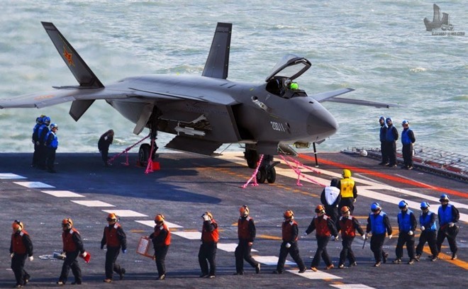 Đọ sức mạnh tiêm kích tàng hình F-22 và J-20 - ảnh 1