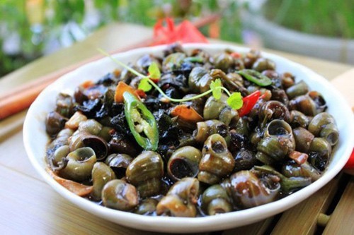 Ăn ốc: Nguy hại chết người nếu mắc 4 sai lầm - ảnh 1