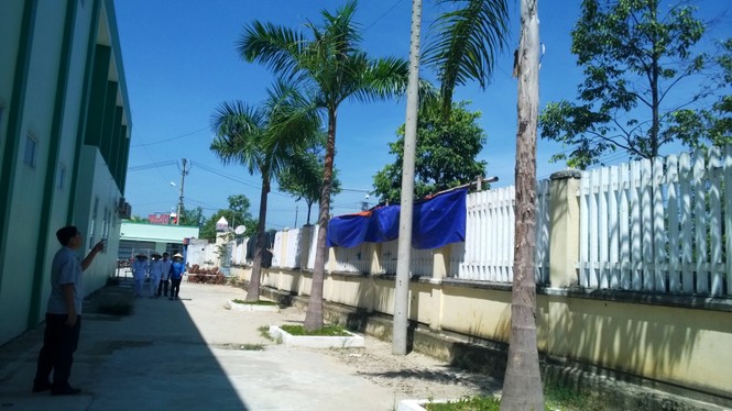 Côn đồ đánh ngất trưởng phòng bệnh viện Quảng Nam - ảnh 1