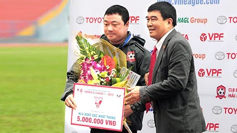 HLV Trương Việt Hoàng- 'Thánh hài' ở V.League - ảnh 1