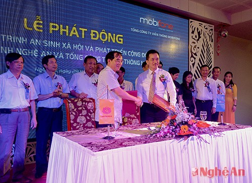 MobiFone dành gần 2,5 tỷ đồng cho an sinh xã hội và phát triển cộng đồng - ảnh 6