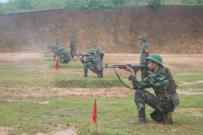 Xem lính mới nã súng, quăng lựu đạn - ảnh 5