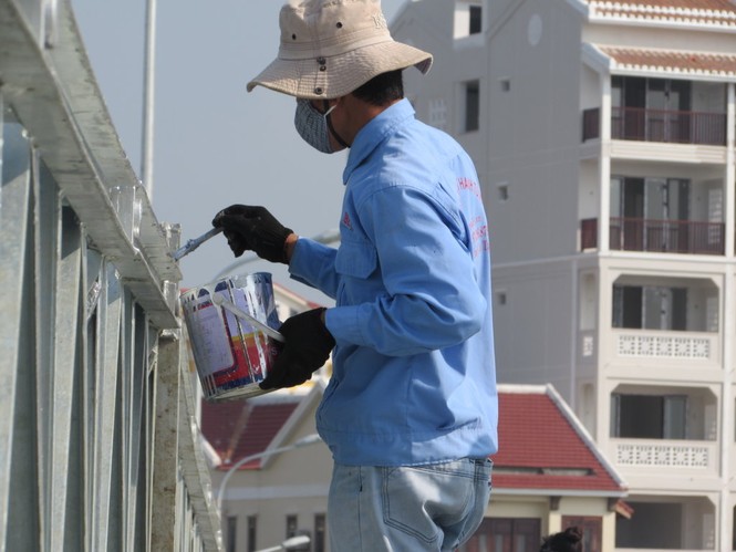 Cầu Cẩm Kim nối 'ốc đảo' nghèo với phố Hội - ảnh 6