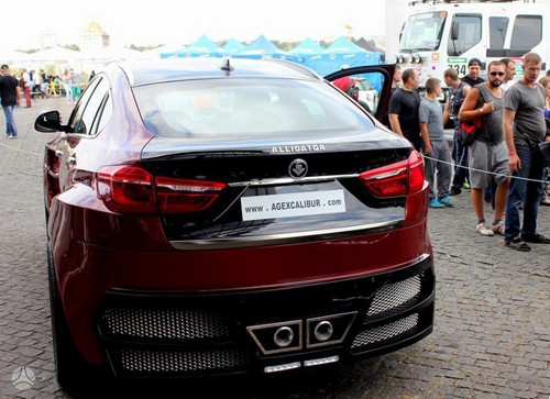 BMW X6 - bản độ 'xấu nhất thế giới' giá 100.000 USD - ảnh 3