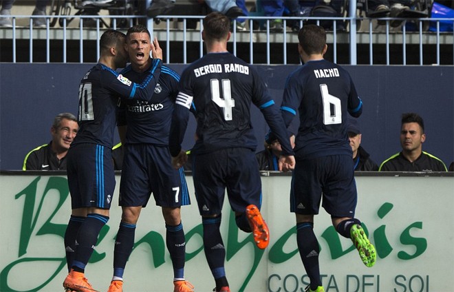 Ronaldo khoe cơ bắp và tuyên bố 'không cần ngày nghỉ' - ảnh 5