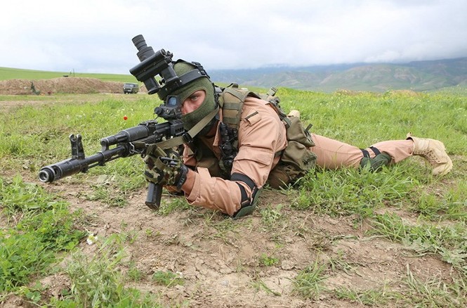Trang bị “khủng” của một lính Nga chiến đấu ở Syria - ảnh 9