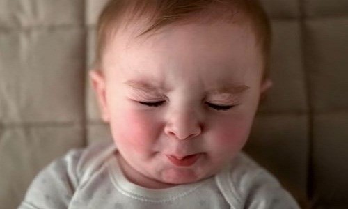 5 hành động đáng yêu của bé bị hiểu lầm là bất thường - ảnh 3