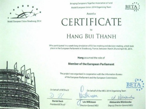 Cô gái Việt được bạn bè nể phục vì thành tích học tập ở châu Âu - ảnh 1