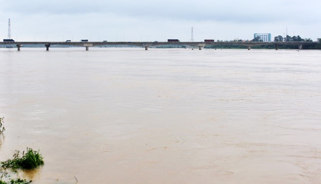 Hai học sinh lớp 8 bị lũ cuốn tử vong - ảnh 1