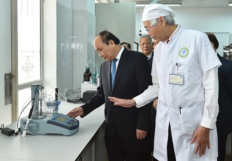 Thủ tướng nêu 4 câu hỏi lớn về đại học tư thục - ảnh 1