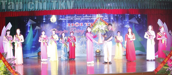 Duyên dáng Hồng Thái - ảnh 1