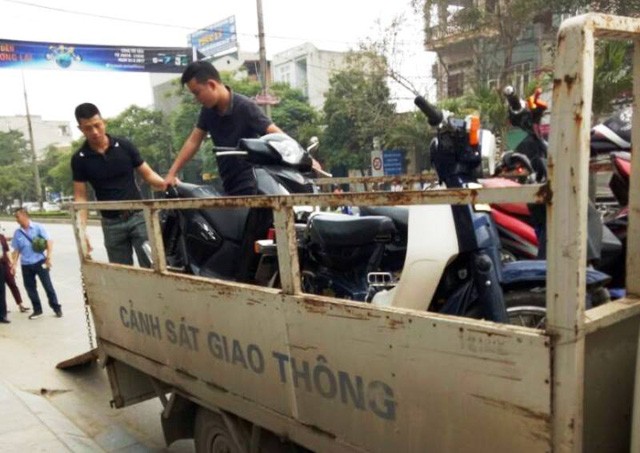 CSGT Thanh Hoá 'quăng lưới' bắt quái xế - ảnh 2